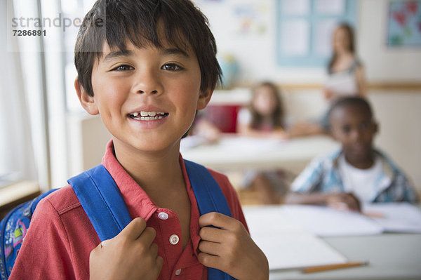 Portrait  Klassenzimmer  5-9 Jahre  5 bis 9 Jahre  Grundschüler