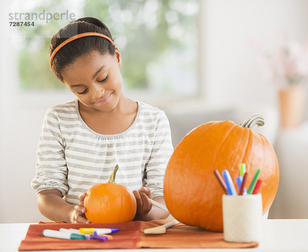 Halloweenlaterne  Kürbis  Produktion  5-9 Jahre  5 bis 9 Jahre  Mädchen