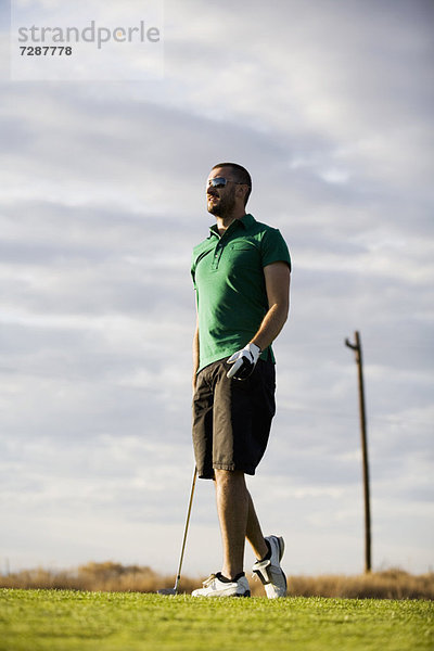 stehend  Mann  Ansicht  Golfsport  Golf  Kurs