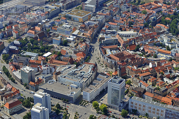 Luftaufnahme  Juri-Gagarin-Ring und Anger mit Hauptpost  Kaufmannskirche  Hotel Radisson und Karstadt  Erfurt  Thüringen  Deutschland  Europa