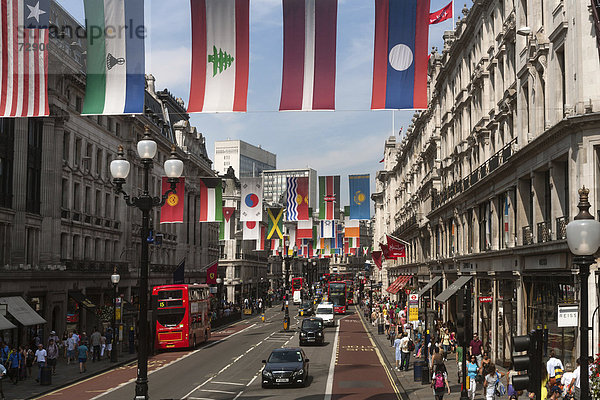 Oxford Street  Beflaggung während der Olympiade 2012  London  England  Großbritannien  Europa