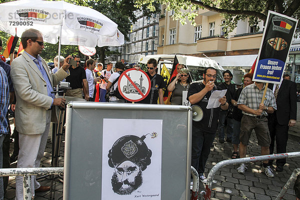 Mohammad-Karrikatur  Kurt Wesegaard  Anti-Islam-Kundgebung  Proteste  Mahnwache der rechtspopulistischen Partei Pro-Deutschland in der Torfstraße  Berlin  Europa