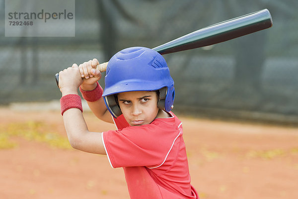 schaukeln schaukelnd schaukelt schwingen schwingt schwingend Hispanier Spiel Baseball Schaukel