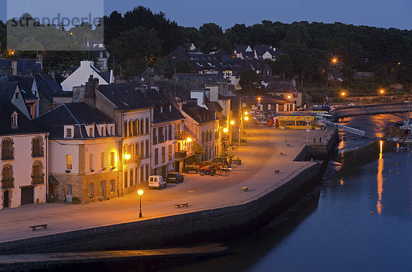 Frankreich Europa Großstadt Fluss blau Abenddämmerung Stunde alt