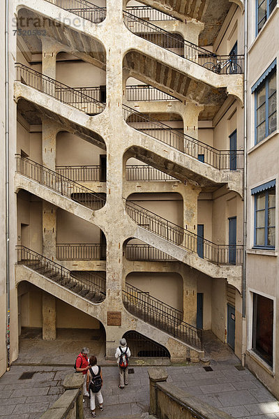 Traboules-Treppen in Croix-Rousse  Lyon  DÈpartement RhÙne  Frankreich  Europa