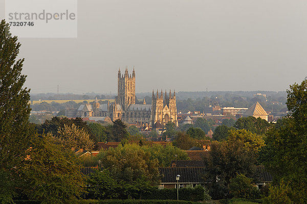 Kathedrale von Canterbury  Abendstimmung  Region Südostengland  Verwaltungsgrafschaft Kent  England  Großbritannien  Europa