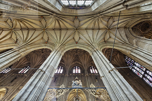 Kathedrale von Canterbury  Langhaus  Region Südostengland  Verwaltungsgrafschaft Kent  England  Großbritannien  Europa