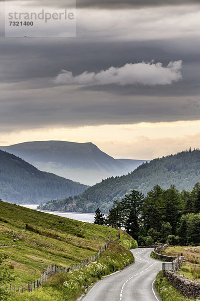 Typischer Blick auf Thirlmere  Lake District  England  Großbritannien  Europa