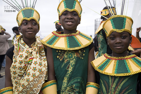 Junge - Person  Großbritannien  Hügel  London  Hauptstadt  Karneval  3  Kostüm - Faschingskostüm  England