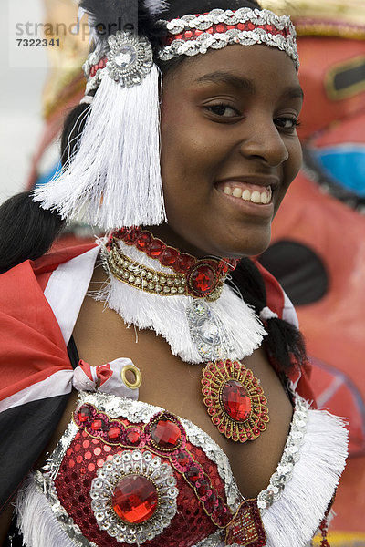 Portrait  Frau  Großbritannien  Hügel  London  Hauptstadt  Karneval  jung  Kostüm - Faschingskostüm  England