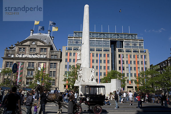 Amsterdam  Hauptstadt  Gebäude  Monument  frontal  Quadrat  Quadrate  quadratisch  quadratisches  quadratischer  Transport  Zeichnung  Damm  Niederlande
