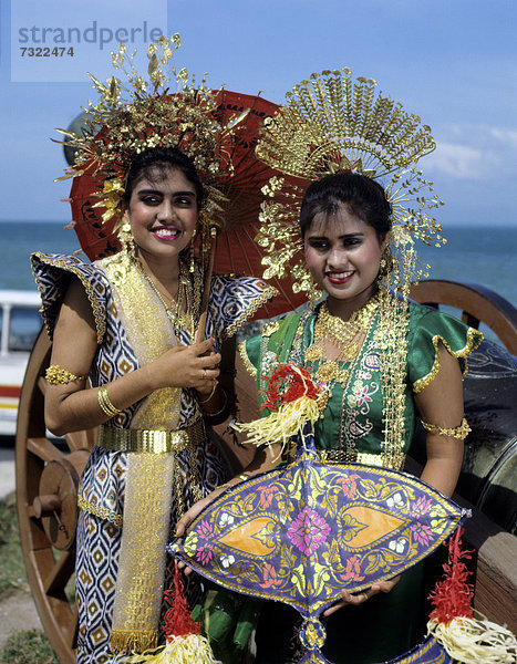Frau  Tradition  2  Festung  Kostüm - Faschingskostüm  Malaysia