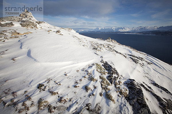 Svarthamartinden im Winter  Tromsö  Norwegen  Europa
