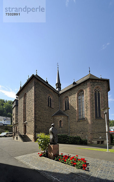 Katholische Kirche St. Goar  Grab des Heiligen Goar  Wallfahrtsstätte  St. Goar  Sankt Goar  Unesco Weltkulturerbe Oberes Mittelrheintal  Rheinland-Pfalz  Deutschland  Europa