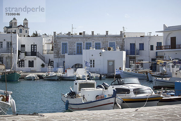 Fischerboote im Yachthafen von Paros  Griechenland