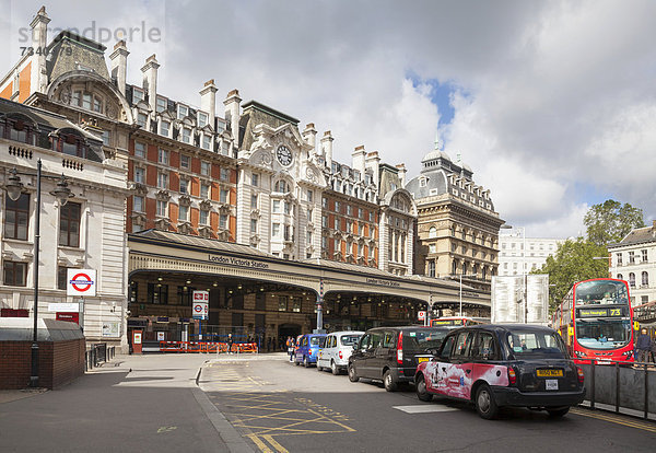 Victoria Station  Bahnhof  London  England  Großbritannien  Europa
