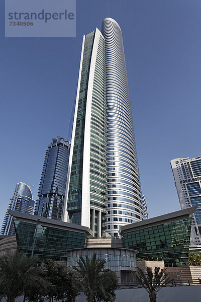 Wolkenkratzer Almas Tower  Großbauprojekt Jumeirah Lake Towers  Dubai  Vereinigte Arabische Emirate  Naher Osten  Asien