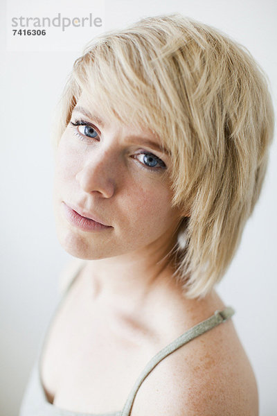 Portrait  Frau  Studioaufnahme  blond