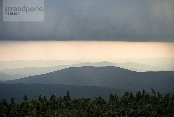 Berg  über  Sturm  Vermont