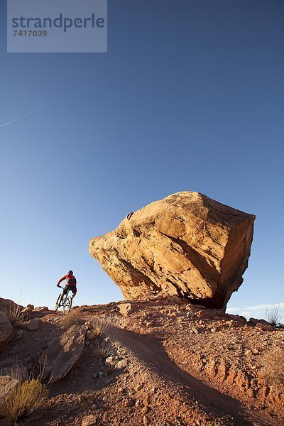 nahe  Berg  Mann  folgen  radfahren  Zimmer  Moab  Utah