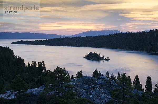 Wolke  Sonnenuntergang  über  dramatisch  See  Kalifornien  Bucht  Smaragd