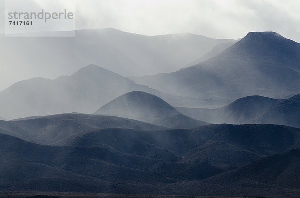 Berg  Sturm  Wüste  Nevada  Bundesstraße  vorwärts