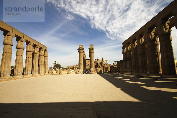 Quersaal und Säulengang im Luxor-Tempel  Ägypten