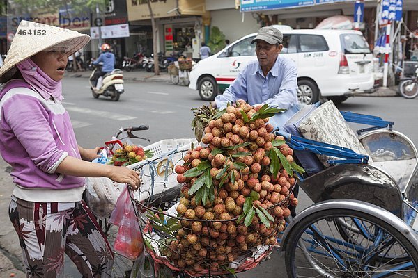 Außenaufnahme  Frucht  fahren  Ende  kaufen  Big Ben  Südostasien  Vietnam  Asien  Markt  Rikscha