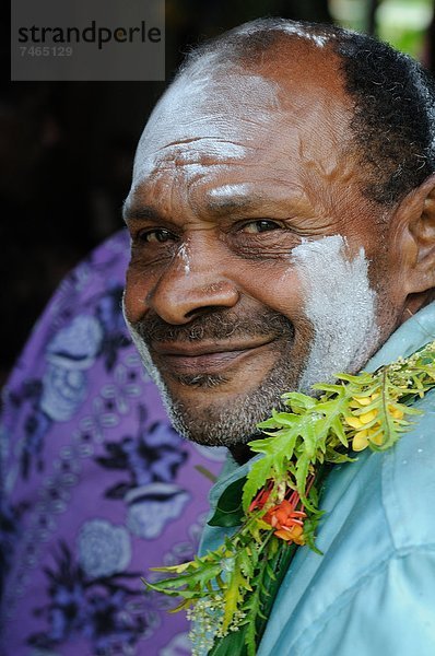 Tradition  Start  Zeremonie  Pazifischer Ozean  Pazifik  Stiller Ozean  Großer Ozean  Fiji  bekommen