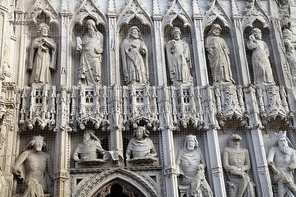 Europa  Großbritannien  über  Kathedrale  Figur  Exeter  Devon  England