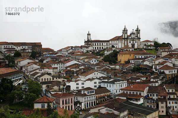 nahe  über  Stadt  Kirche  Ansicht  UNESCO-Welterbe  Brasilien  Minas Gerais  Ouro Preto  Südamerika