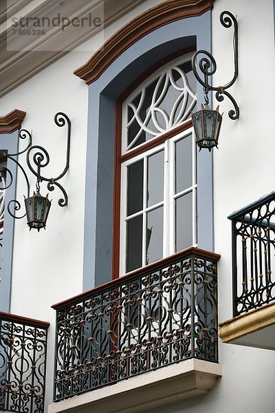 Gebäude UNESCO-Welterbe Fassade Hausfassade Brasilien Minas Gerais Südamerika Hausfassade
