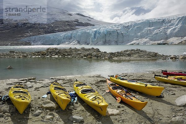 Europa  Norwegen  Kajak  Skandinavien  Sogn og Fjordane