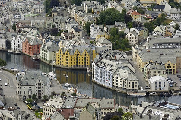 Europa Norwegen Alesund More og Romsdal Skandinavien