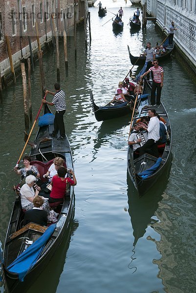 Europa  Brücke  Gondel  Gondola  UNESCO-Welterbe  Venetien  Italien  Venedig