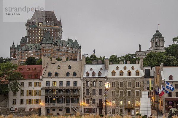 Skyline  Skylines  Großstadt  Nordamerika  Palast  Schloß  Schlösser  Kanada  Quebec