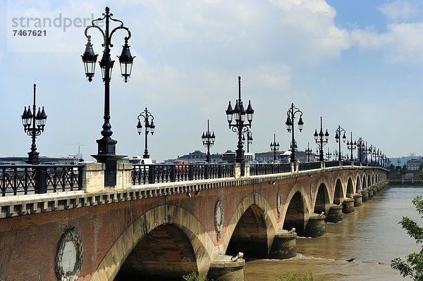 Frankreich  Europa  Fluss  UNESCO-Welterbe  Aquitanien  Bordeaux  Gironde  Pierre