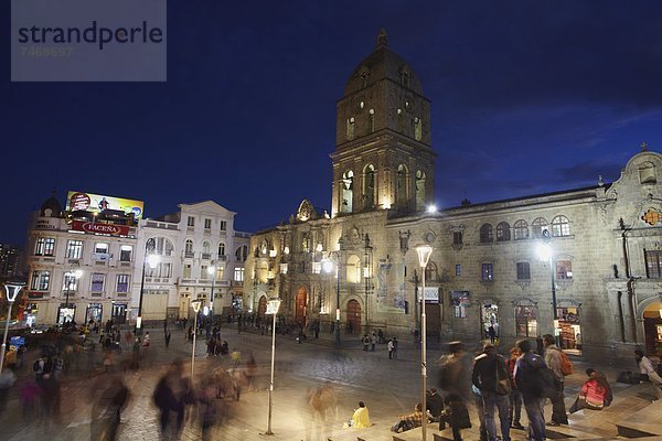 La Paz  Hauptstadt  Kirche  Stadtplatz  Bolivien  Abenddämmerung  La Paz  Südamerika