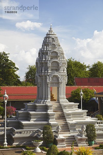 Phnom Penh  Hauptstadt  Monarchie  Palast  Schloß  Schlösser  Silber  Südostasien  Vietnam  Asien  Kambodscha  Pagode  Stupa