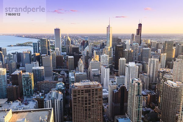 Vereinigte Staaten von Amerika  USA  hoch  oben  Skyline  Skylines  sehen  Nordamerika  Ansicht  Flachwinkelansicht  Nachmittag  Vorort  Winkel  Chicago  Illinois
