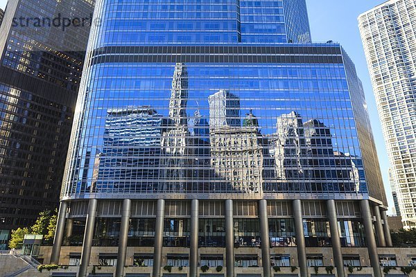 Vereinigte Staaten von Amerika  USA  fahren  Hochhaus  Spiegelung  Nordamerika  Chicago  Illinois