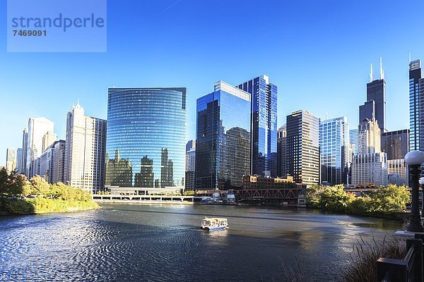 Vereinigte Staaten von Amerika  USA  folgen  Hochhaus  Fluss  Kurve  Nordamerika  Chicago  Illinois