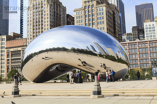 Vereinigte Staaten von Amerika  USA  Skulptur  Wolke  Eingang  Nordamerika  Chicago  Illinois  Stahl