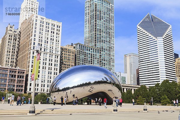 Vereinigte Staaten von Amerika  USA  Skulptur  Wolke  Eingang  Nordamerika  Chicago  Illinois  Stahl