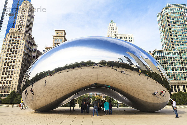 Vereinigte Staaten von Amerika  USA  Skulptur  Wolke  Eingang  Nordamerika  Chicago  Illinois  Stahl