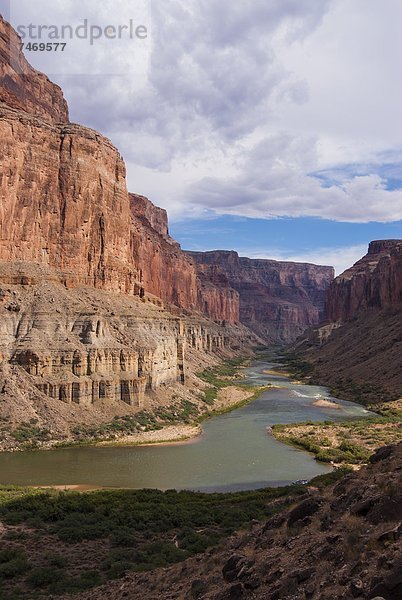 Vereinigte Staaten von Amerika  USA  Landschaftlich schön  landschaftlich reizvoll  Schönheit  Ehrfurcht  Fluss  Nordamerika  Arizona  zeigen  Schlucht  Colorado