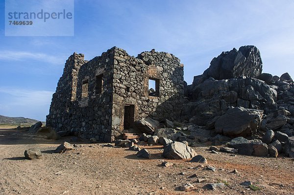 Niederländische Antillen  Ruine  Karibik  Mittelamerika  Gold  Aruba  Bergwerk  Grube  Gruben