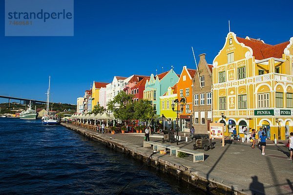 Niederländische Antillen Gebäude bunt Karibik Mittelamerika UNESCO-Welterbe Curacao niederländisch Willemstad