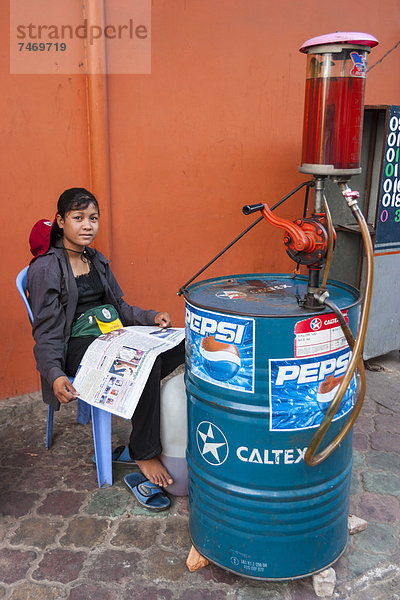 Phnom Penh  Hauptstadt  Tankstelle  Südostasien  Vietnam  Asien  Kambodscha