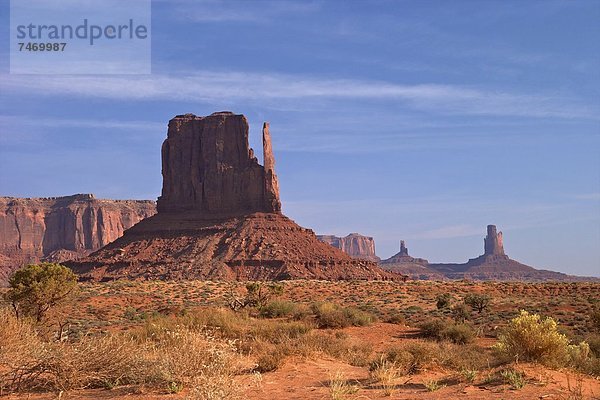 Vereinigte Staaten von Amerika  USA  über  Tal  Morgendämmerung  Monument  Nordamerika  Volksstamm  Stamm  Navajo  Utah